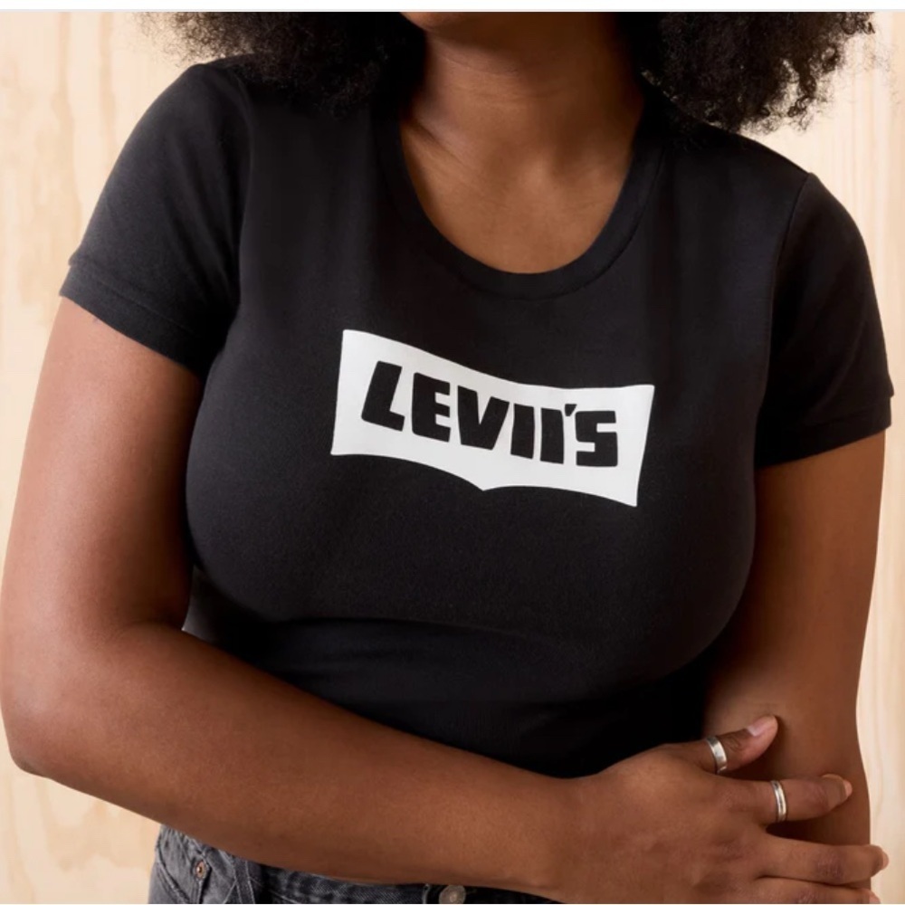 BEYONCÉ X LEVII’S® GRAPHIC ESSENTIAL SPORTY RINGER TEE